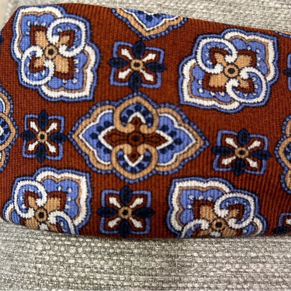 CREMIEUX Slim Tie - Picture 3 of 8